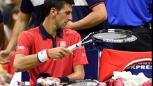 Djokovic tức giận đạp gãy vợt ở US Open 2015